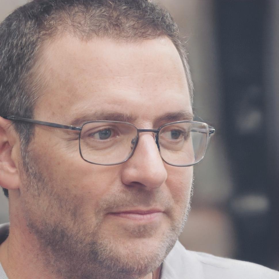 Portrait de Dimitri Rousseau, expert financier